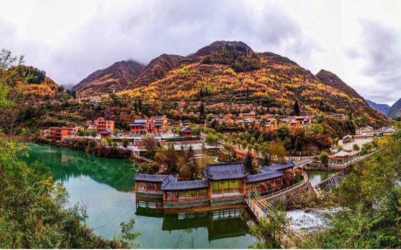 官鵝溝景區(qū)、平?jīng)霾糠志皡^(qū)向全國醫(yī)護(hù)人員免費開放